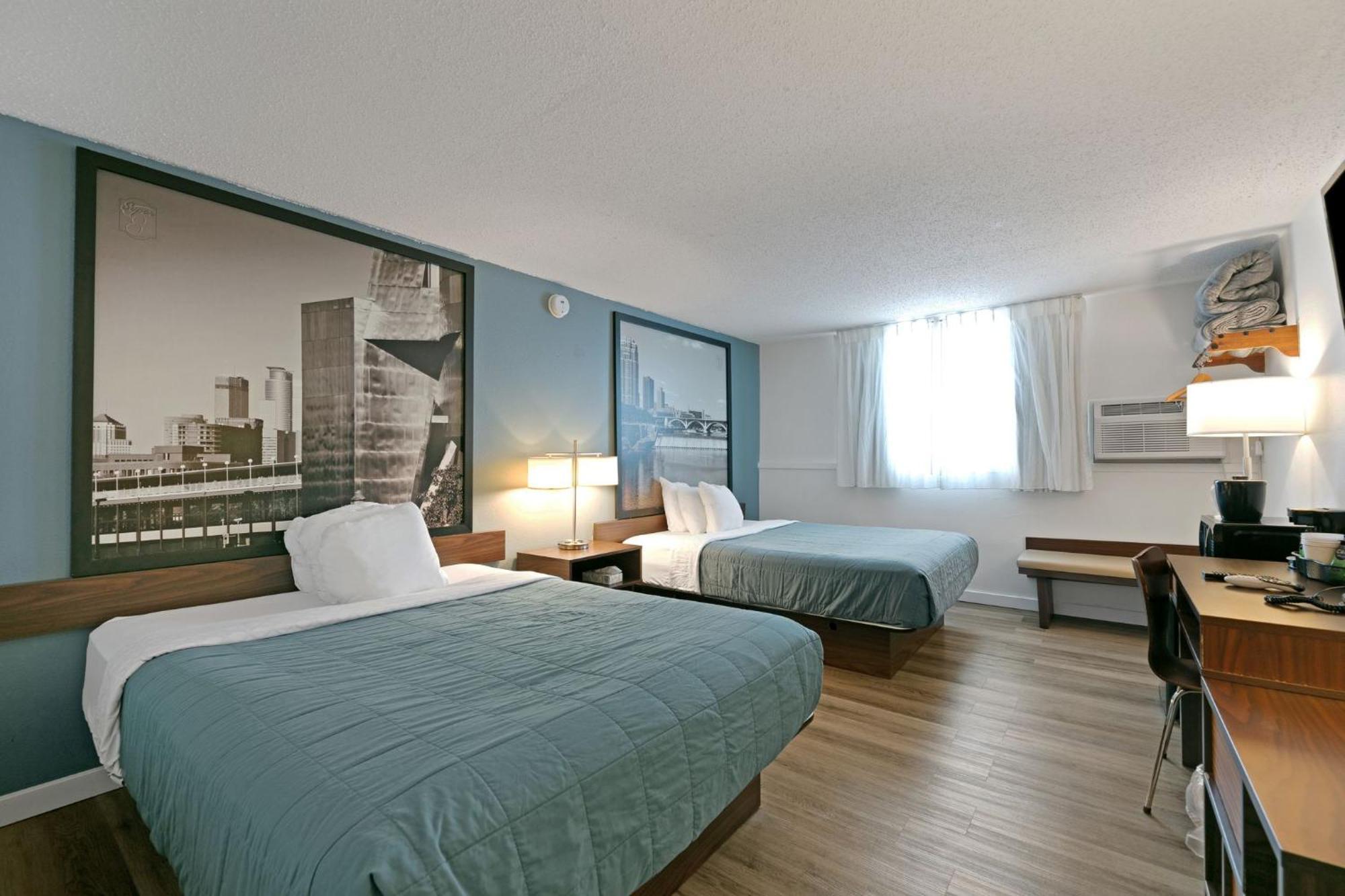 Hotel 8 Fergus Falls 外观 照片
