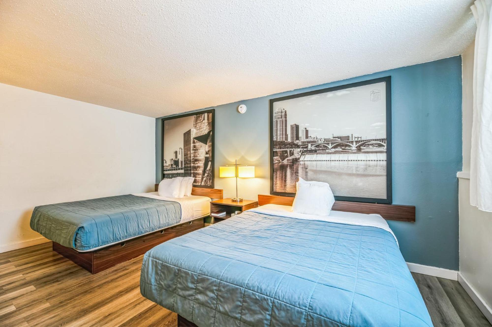 Hotel 8 Fergus Falls 外观 照片