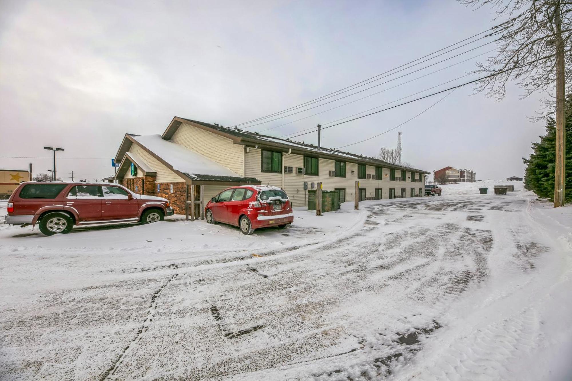 Hotel 8 Fergus Falls 外观 照片