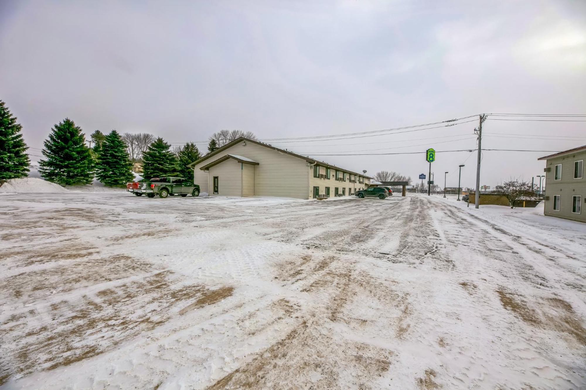 Hotel 8 Fergus Falls 外观 照片
